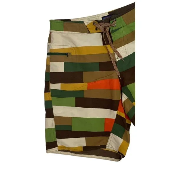 Patagonia Men's Size 32 Multicolor Drawstring Board Shorts 32" x 9"